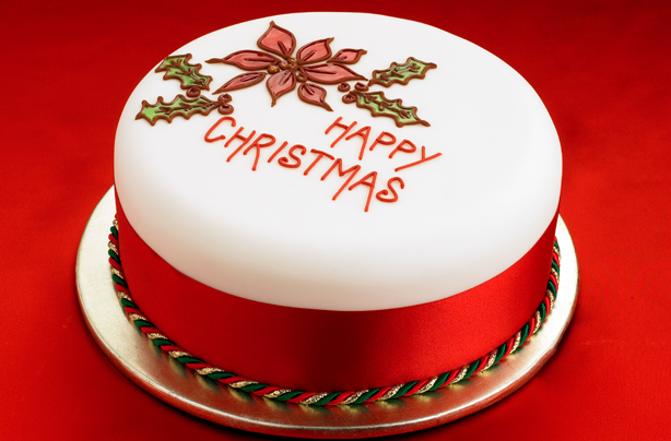 Classic chic Christmas cake Classic chic Christmas cake