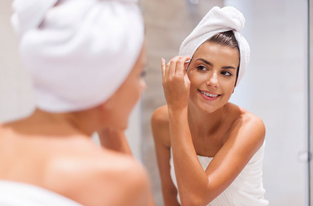 How to shape your eyebrows at home