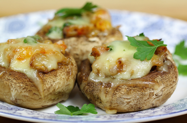 Garlic and cheese stuffed mushrooms recipe Garlic and cheese stuffed mushrooms recipe