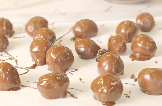 Chocolate truffles Chocolate truffles