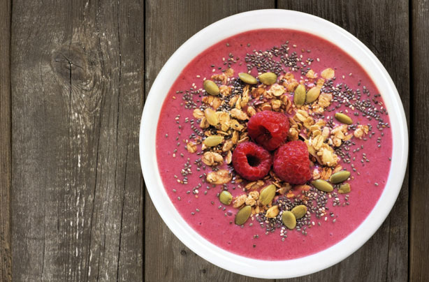 Healthy snacks: Smoothie bowl Healthy snacks: Smoothie bowl