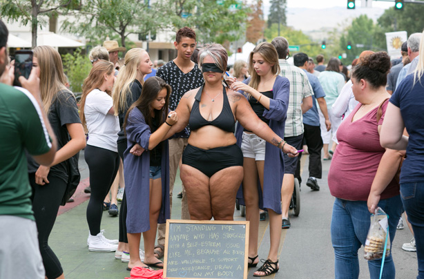 Amy Pence Brown, viral bikini video