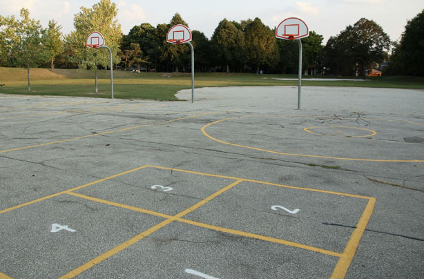 Headteacher asks parents not to let pupils urinate in playground