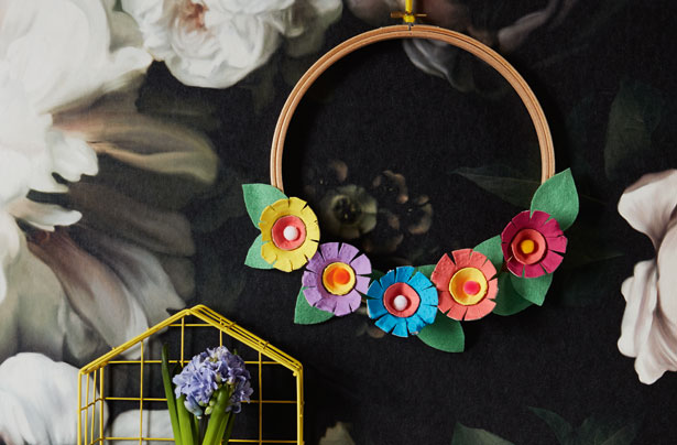 Easter craft wreath