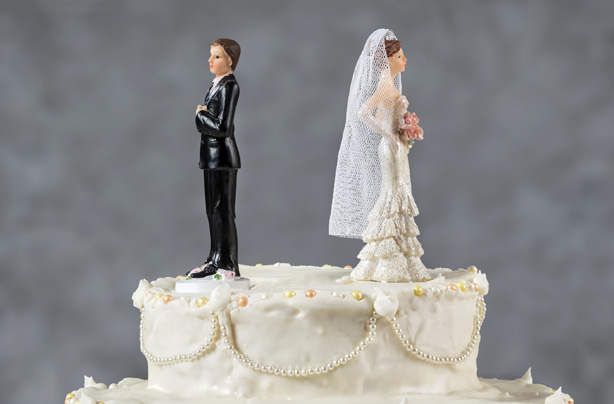 Wedding cake, couples, divorce