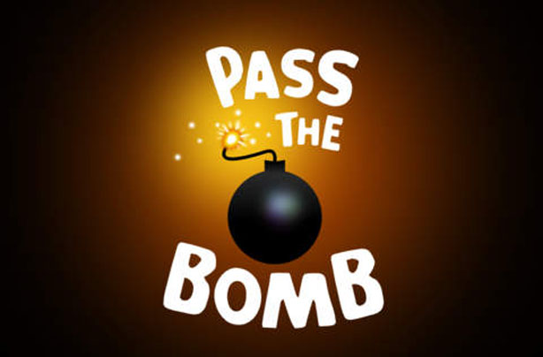 Best board games for kids pass the bomb Best board games for kids pass the bomb