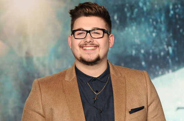 Che Chesterman engaged to girlfriend