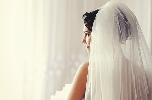 wearing white to a wedding meaning