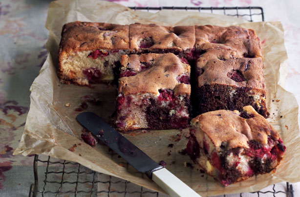 Very berry chocolate tray bake Very berry chocolate tray bake