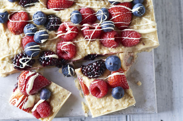 Berry blondies