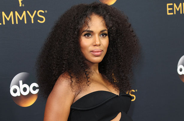 Kerry Washington gives birth
